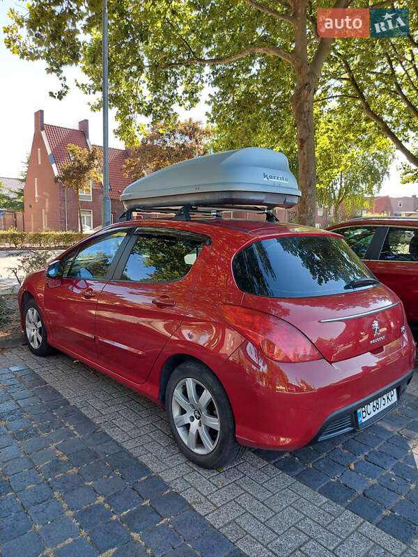 Хетчбек Peugeot 308 2012 в Львові