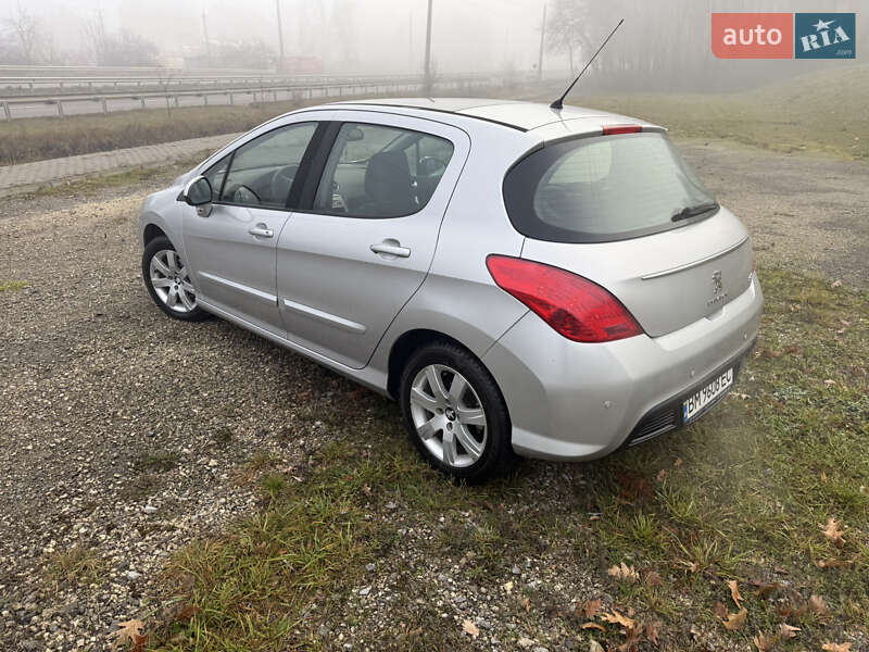 Хэтчбек Peugeot 308 2011 в Тернополе