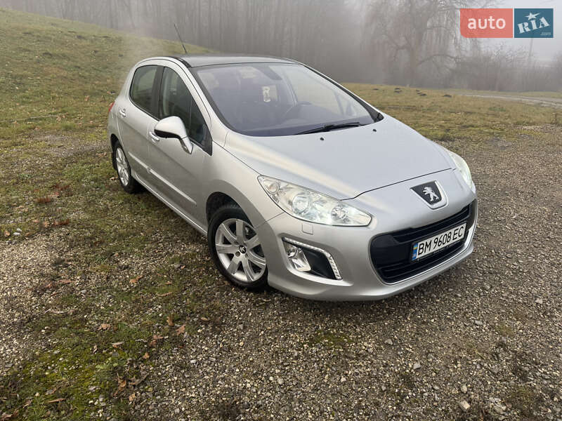 Хэтчбек Peugeot 308 2011 в Тернополе