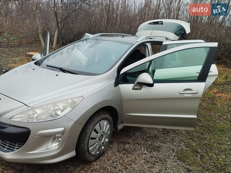 Універсал Peugeot 308 2008 в Острозі