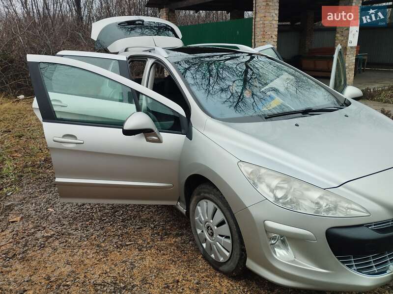 Універсал Peugeot 308 2008 в Острозі