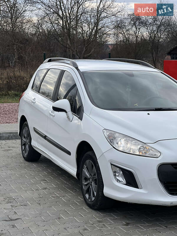 Peugeot 308 2012
