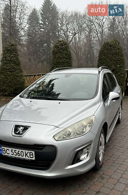 Универсал Peugeot 308 2011 в Дрогобыче