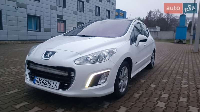 Peugeot 308 2012