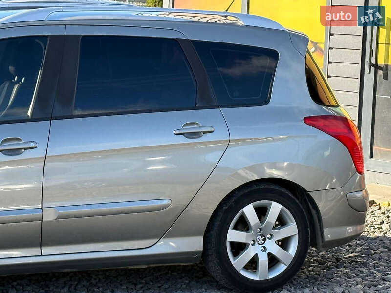 Универсал Peugeot 308 2012 в Стрые