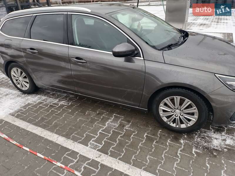 Peugeot 308 2017