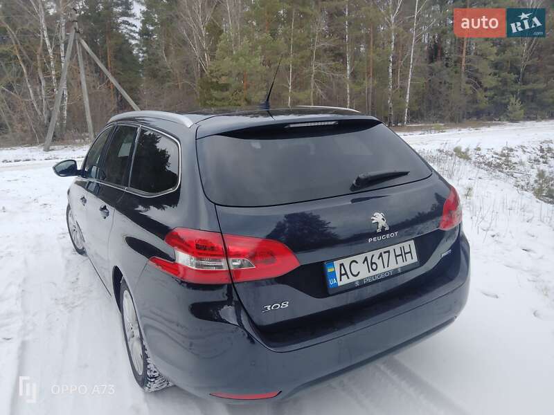 Універсал Peugeot 308 2015 в Маневичах