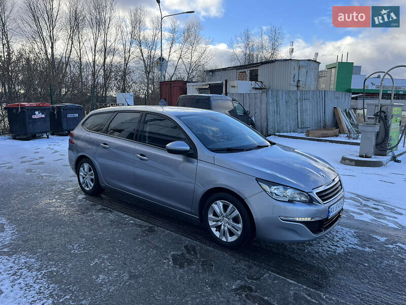 Универсал Peugeot 308 2015 в Киеве