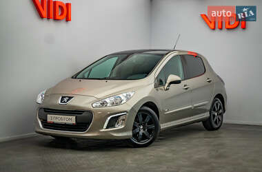 Хетчбек Peugeot 308 2013 в Києві