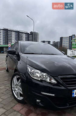 Універсал Peugeot 308 2014 в Івано-Франківську