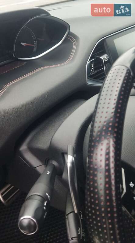 Универсал Peugeot 308 2015 в Львове