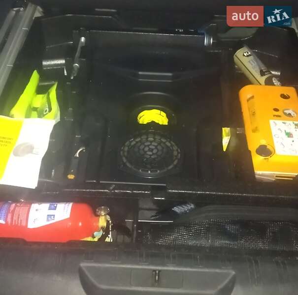 Универсал Peugeot 308 2015 в Львове