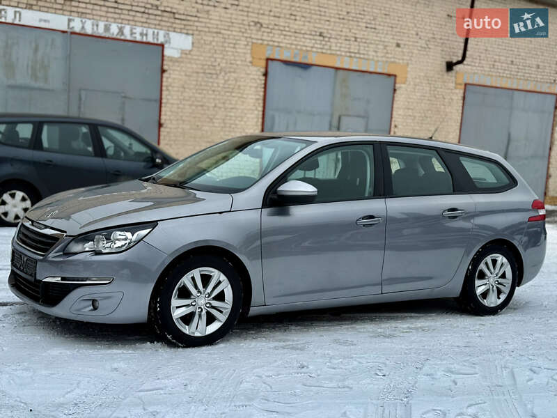 Универсал Peugeot 308 2015 в Ровно
