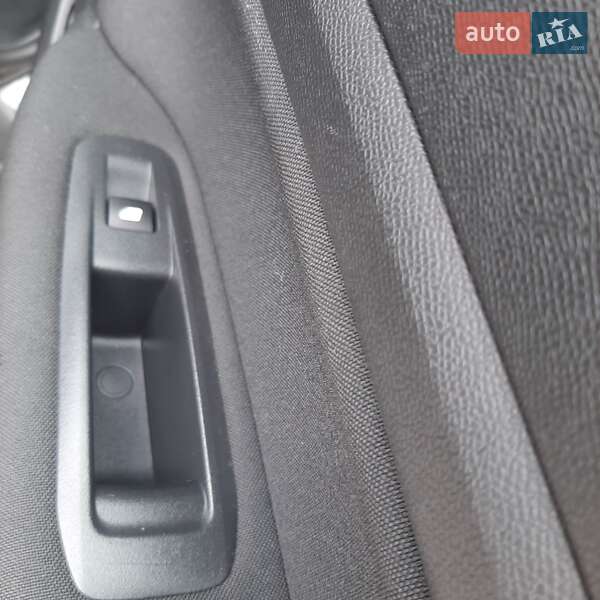 Универсал Peugeot 308 2017 в Полтаве