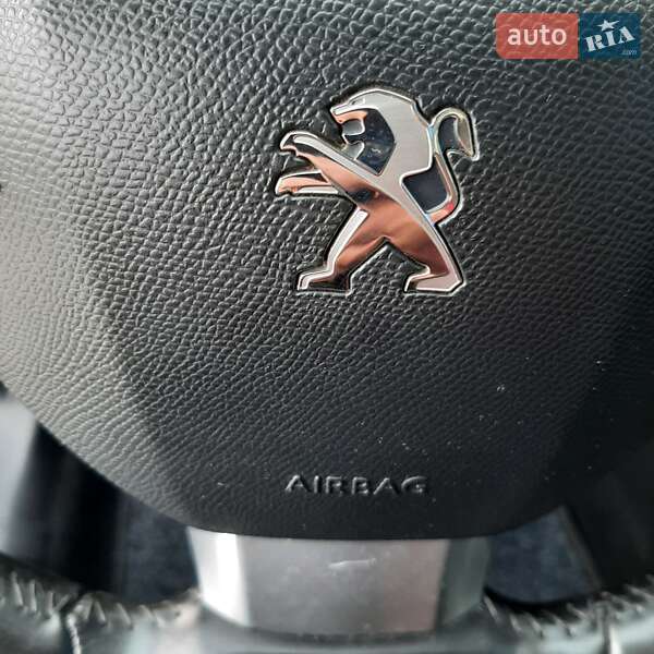 Универсал Peugeot 308 2017 в Полтаве