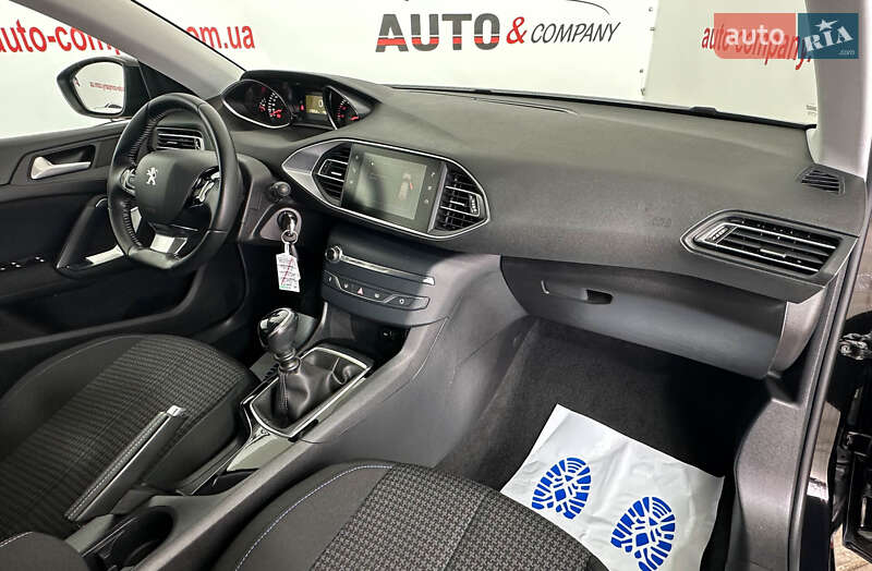 Универсал Peugeot 308 2019 в Львове