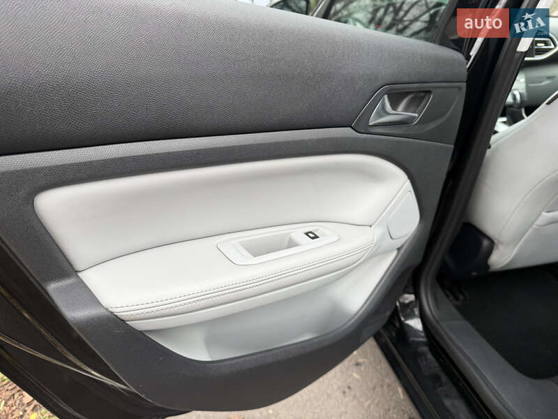 Универсал Peugeot 308 2014 в Черкассах