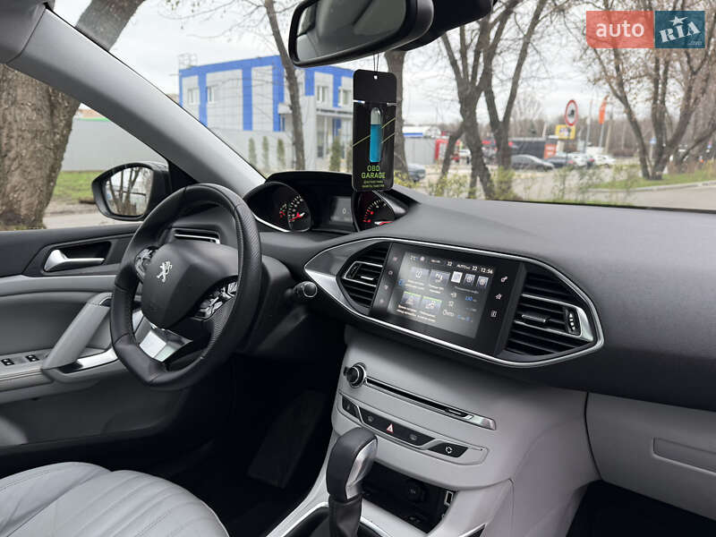 Универсал Peugeot 308 2014 в Черкассах