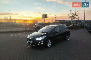 Универсал Peugeot 308 2011 в Киеве