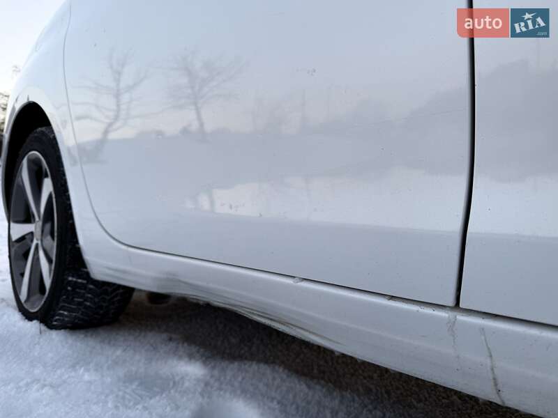 Универсал Peugeot 308 2016 в Киеве