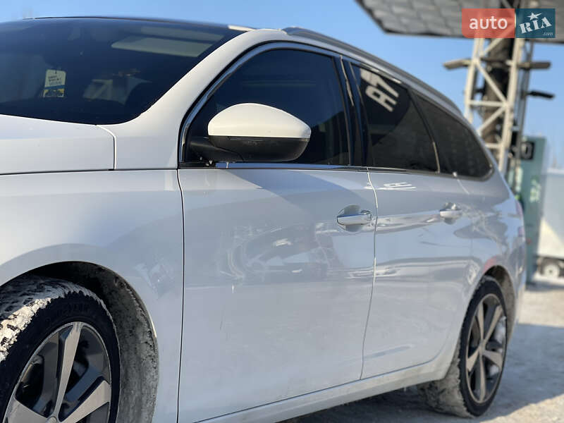 Универсал Peugeot 308 2014 в Дубно