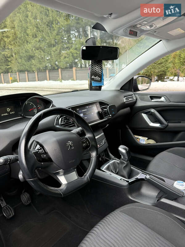 Универсал Peugeot 308 2016 в Ивано-Франковске