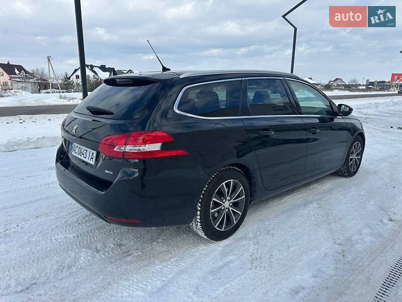 Универсал Peugeot 308 2015 в Луцке
