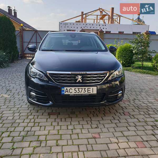 Универсал Peugeot 308 2017 в Луцке