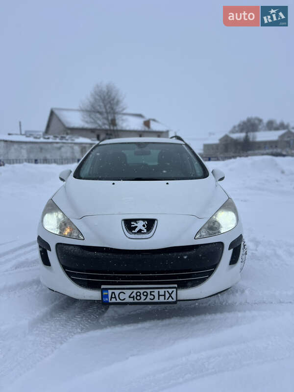 Универсал Peugeot 308 2009 в Нововолынске