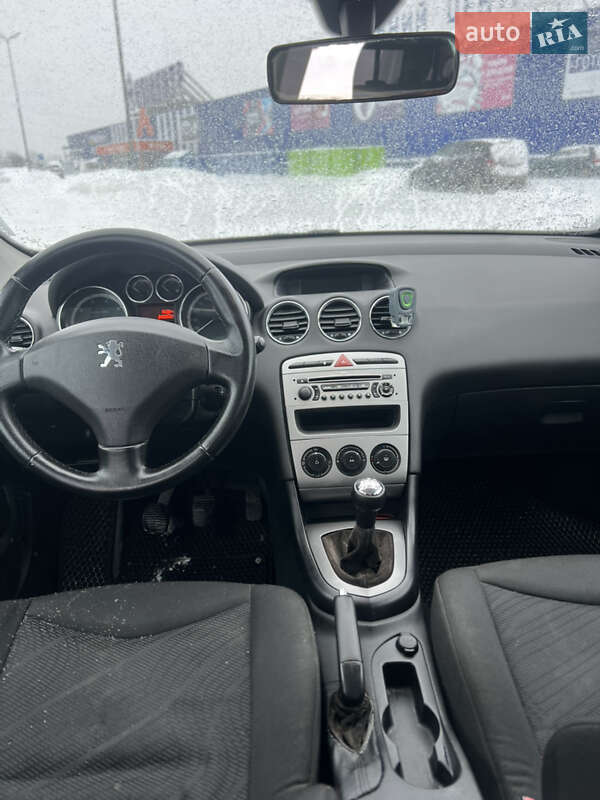 Универсал Peugeot 308 2009 в Нововолынске