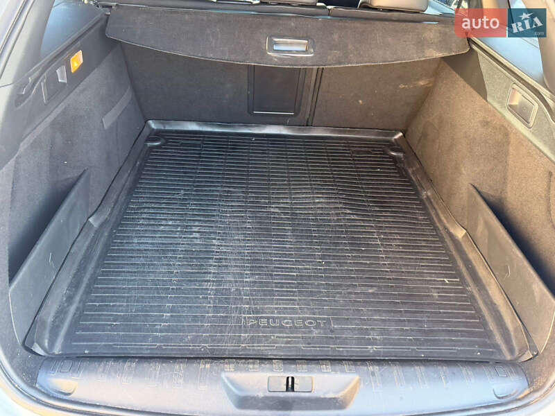 Универсал Peugeot 308 2015 в Тернополе