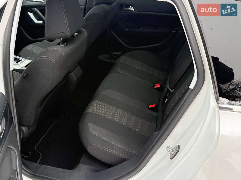 Универсал Peugeot 308 2014 в Луцке