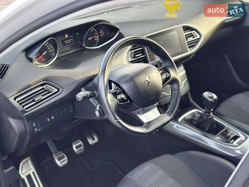 Универсал Peugeot 308 2020 в Львове