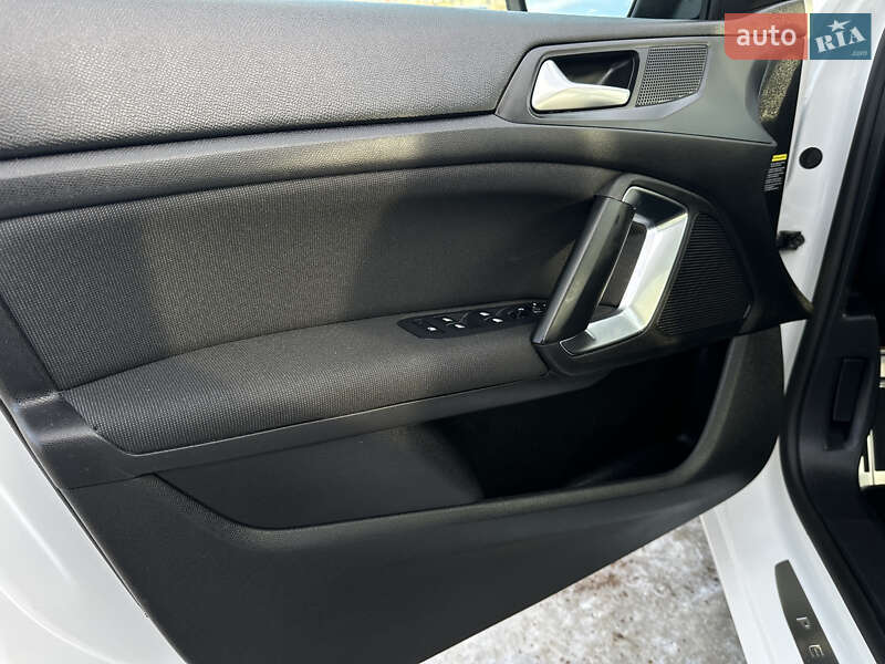 Универсал Peugeot 308 2020 в Львове