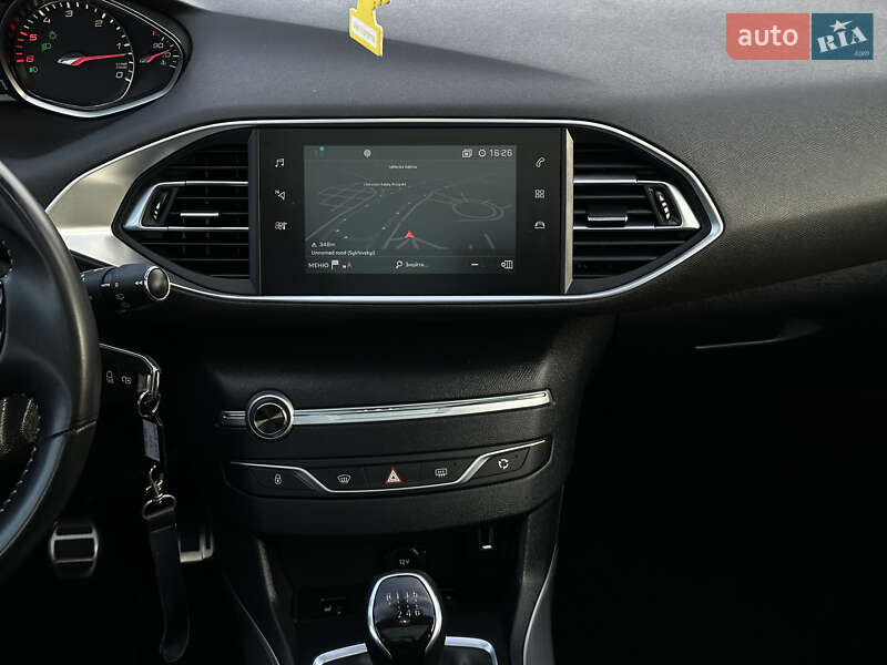 Универсал Peugeot 308 2020 в Львове