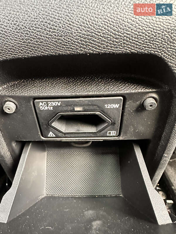 Универсал Peugeot 308 2015 в Львове