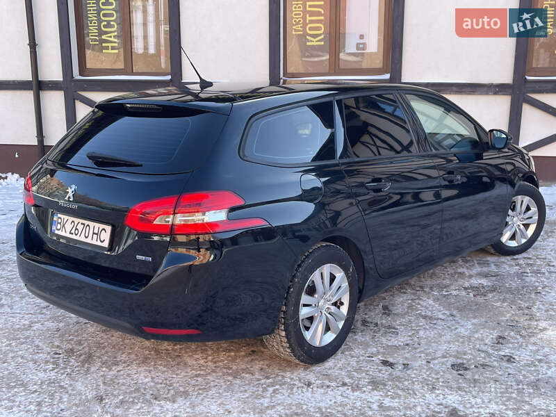 Универсал Peugeot 308 2015 в Сарнах