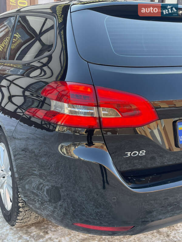 Универсал Peugeot 308 2015 в Сарнах