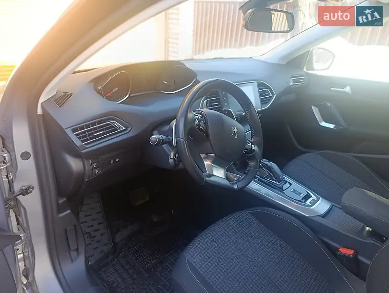 Peugeot 308 2020 VIN VF3LCYHZRLS093964 фото оголошення 8 з 50