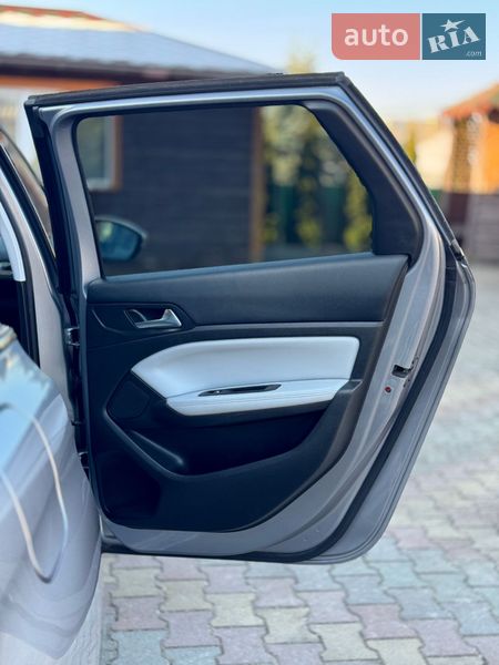 Универсал Peugeot 308 2020 в Самборе