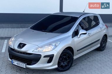 Хэтчбек Peugeot 308 2008 в Калуше