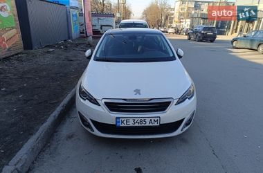 Хэтчбек Peugeot 308 2016 в Каменском