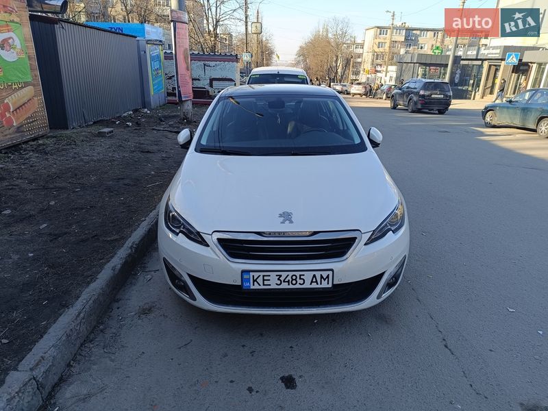 Peugeot 308 2016