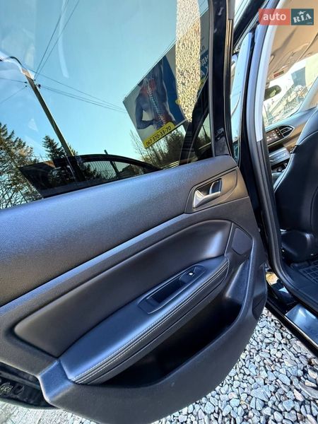 Универсал Peugeot 308 2015 в Трускавце