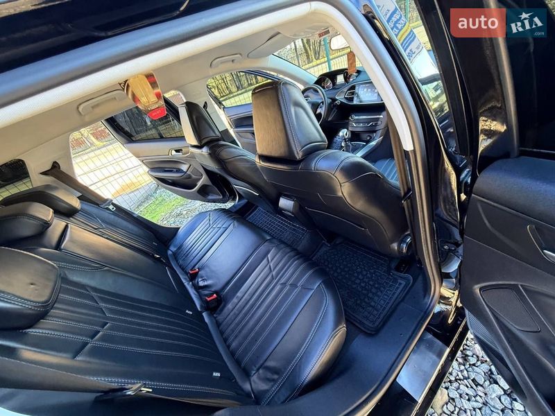 Универсал Peugeot 308 2015 в Трускавце