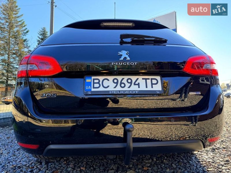 Универсал Peugeot 308 2015 в Трускавце