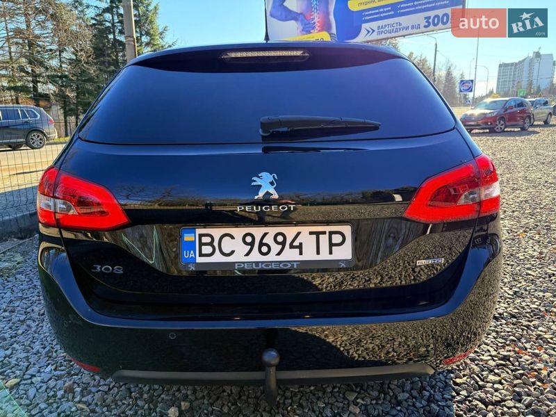 Универсал Peugeot 308 2015 в Трускавце