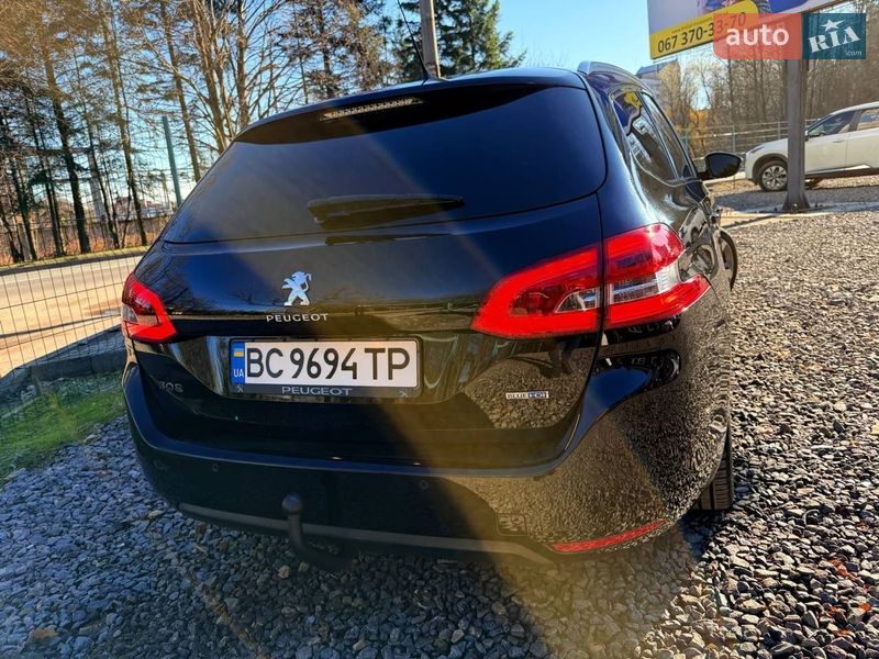 Универсал Peugeot 308 2015 в Трускавце