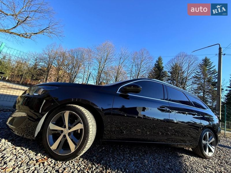 Универсал Peugeot 308 2015 в Трускавце