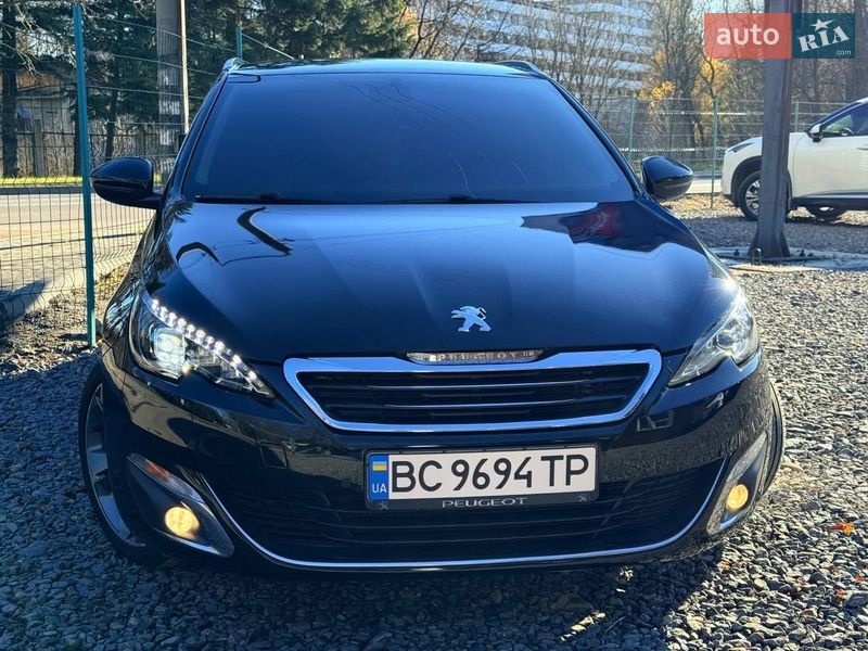 Универсал Peugeot 308 2015 в Трускавце
